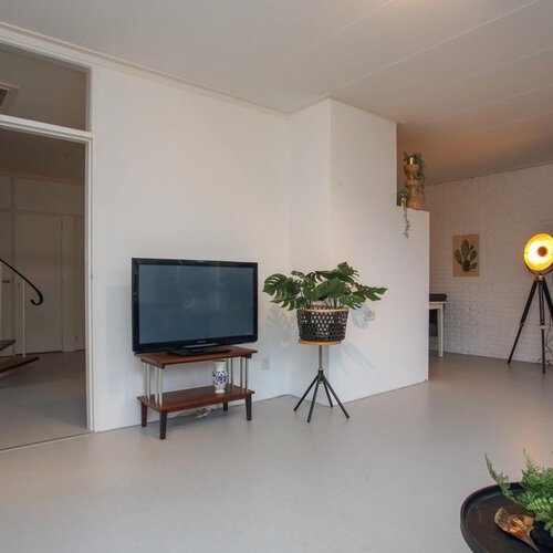 Veenkampen 5 VRIES