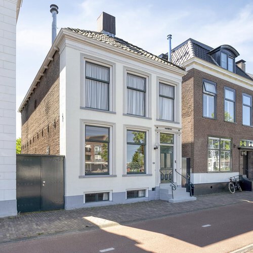 GALLERY ANTIQUE