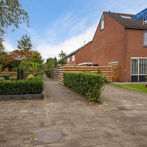 Knottenplat 44 EELDE